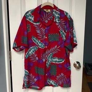 Classic Hawaiian Shirt with Floral‎ Designs